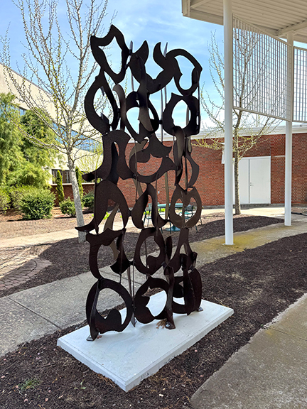 Screen sculpture at CT State Community College Manchester